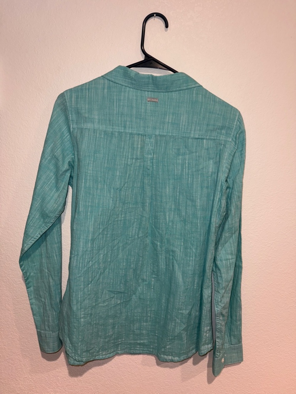 Small Columbia Teal Green Lightweight Button-Up Shirt - Picture 5 of 5